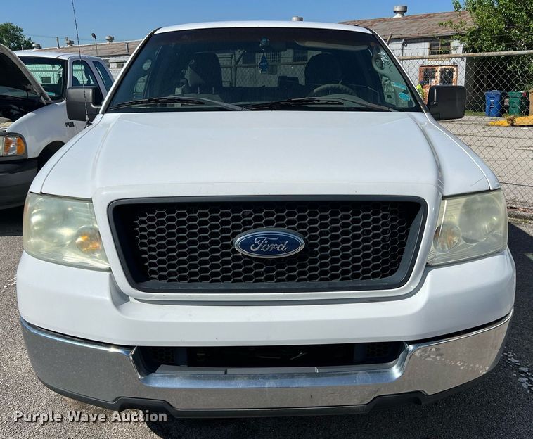 image for item EG8361 2005 Ford F150 SuperCab pickup truck
