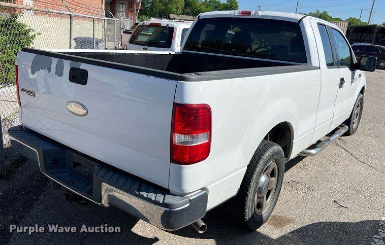 image for item EG8361 2005 Ford F150 SuperCab pickup truck