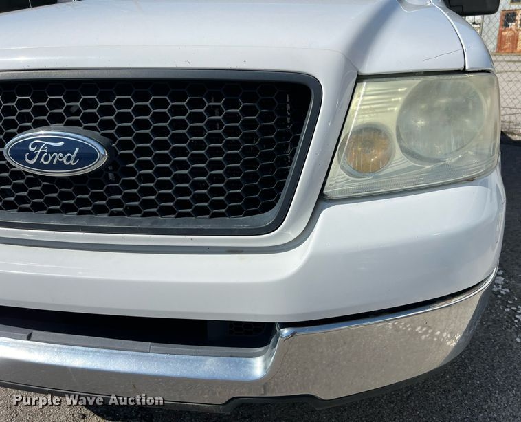 image for item EG8361 2005 Ford F150 SuperCab pickup truck