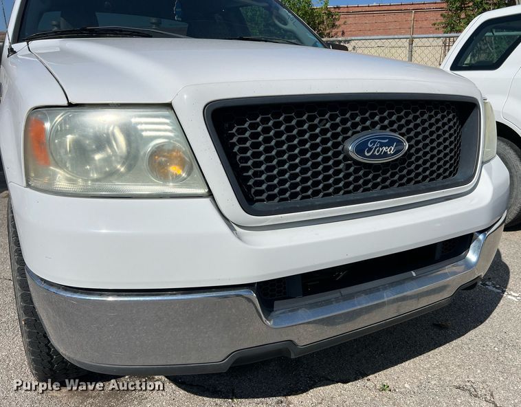 image for item EG8361 2005 Ford F150 SuperCab pickup truck