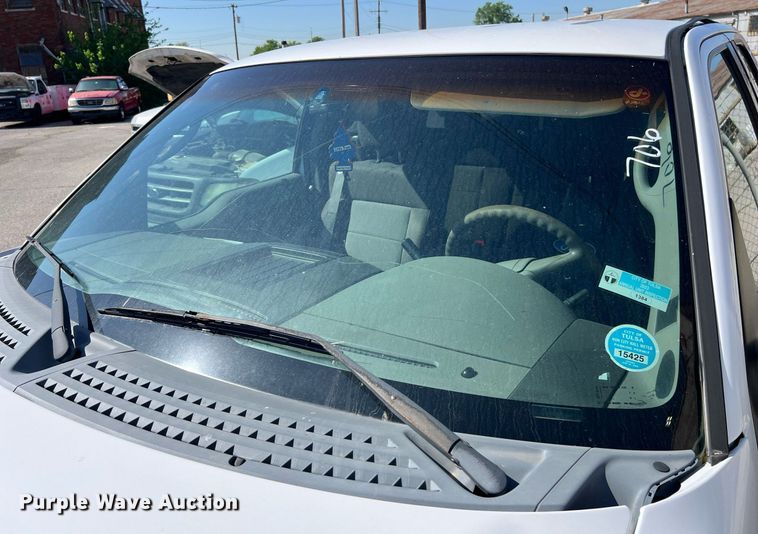 image for item EG8361 2005 Ford F150 SuperCab pickup truck