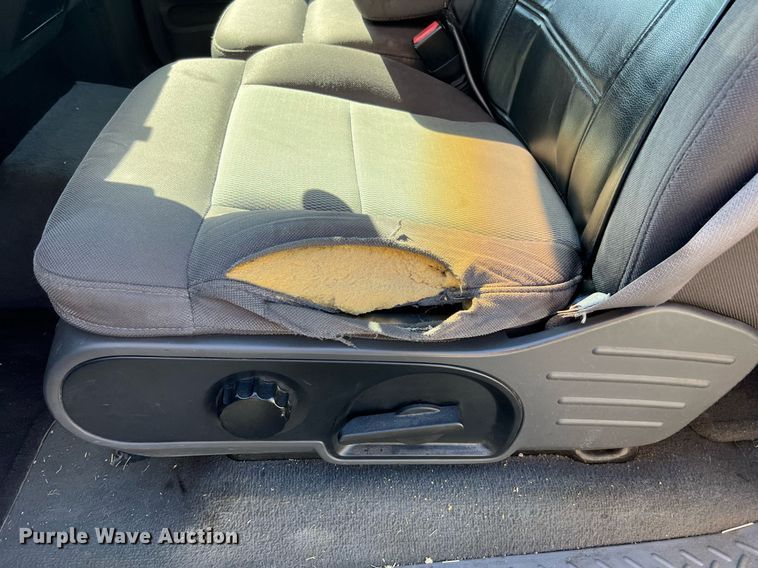 image for item EG8361 2005 Ford F150 SuperCab pickup truck