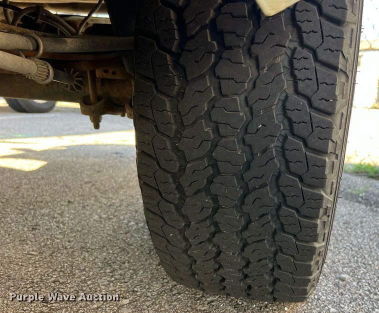 image for item EG8361 2005 Ford F150 SuperCab pickup truck