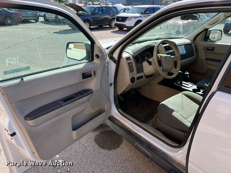 image for item EG8362 2011 Ford Escape SUV