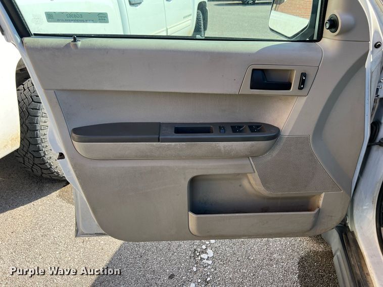 image for item EG8362 2011 Ford Escape SUV