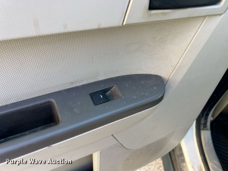 image for item EG8362 2011 Ford Escape SUV