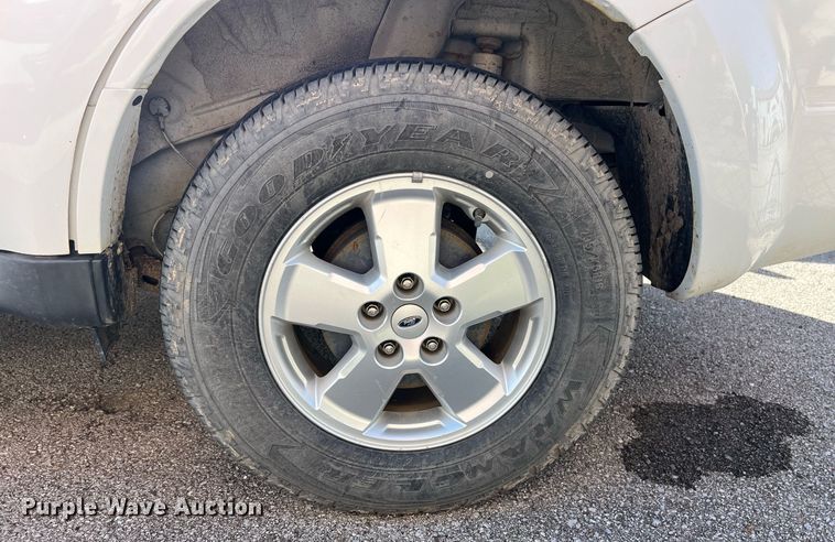 image for item EG8362 2011 Ford Escape SUV