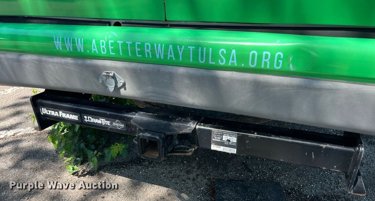 image for item EG8366 2001 Ford E350 van