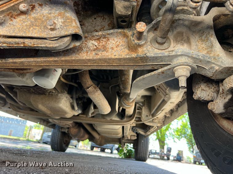 image for item EG8366 2001 Ford E350 van