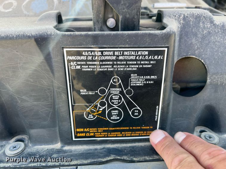 image for item EG8366 2001 Ford E350 van