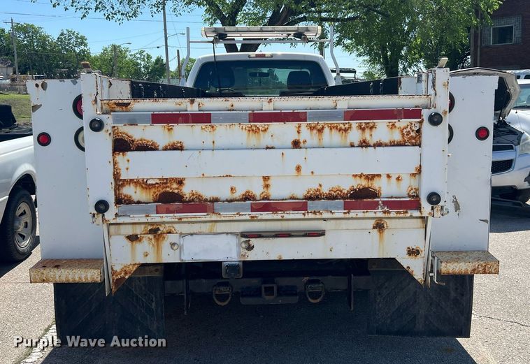 image for item EG8367 2011 Ford F450 Super Duty utility / service truck