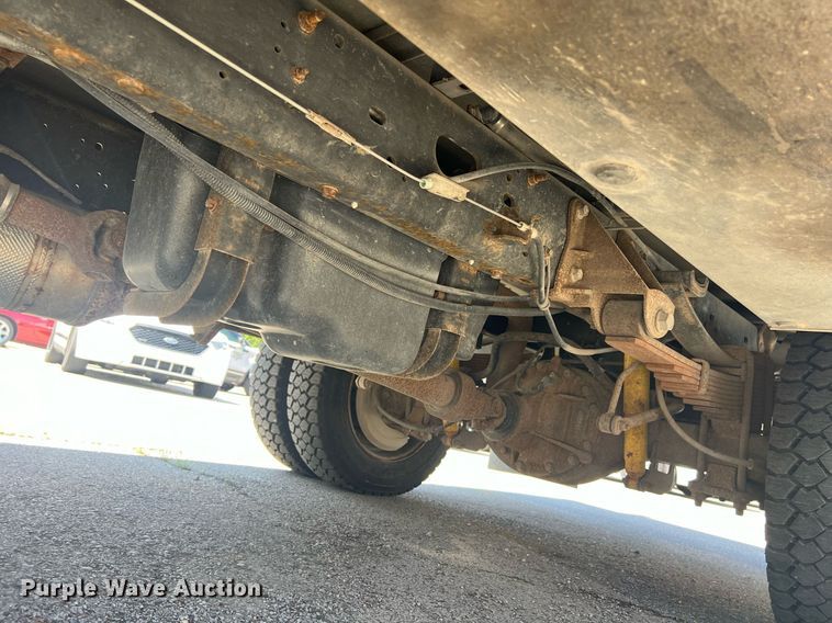 image for item EG8367 2011 Ford F450 Super Duty utility / service truck