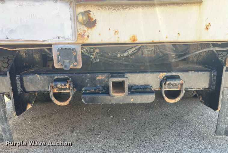 image for item EG8367 2011 Ford F450 Super Duty utility / service truck