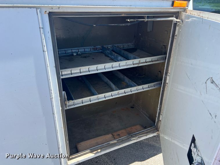 image for item EG8367 2011 Ford F450 Super Duty utility / service truck