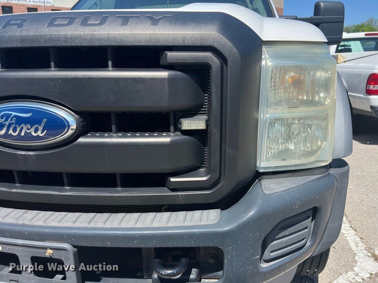 image for item EG8367 2011 Ford F450 Super Duty utility / service truck