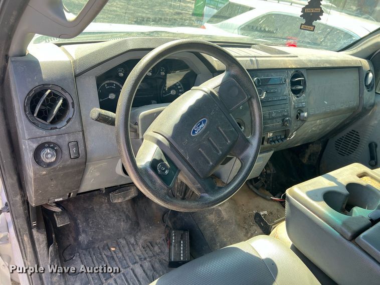 image for item EG8367 2011 Ford F450 Super Duty utility / service truck