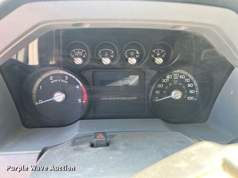 image for item EG8367 2011 Ford F450 Super Duty utility / service truck