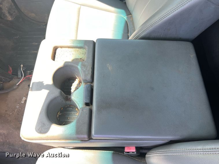 image for item EG8367 2011 Ford F450 Super Duty utility / service truck