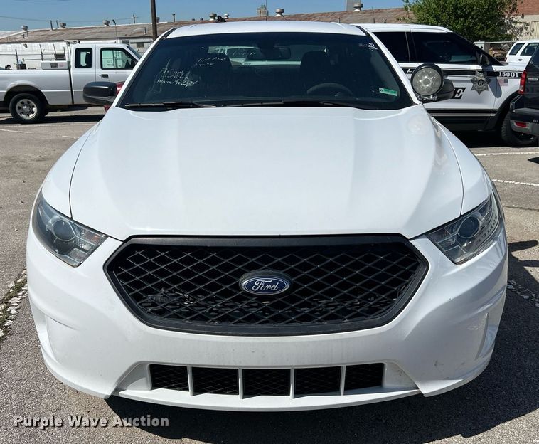 image for item EG8372 2017 Ford Taurus Police Interceptor 