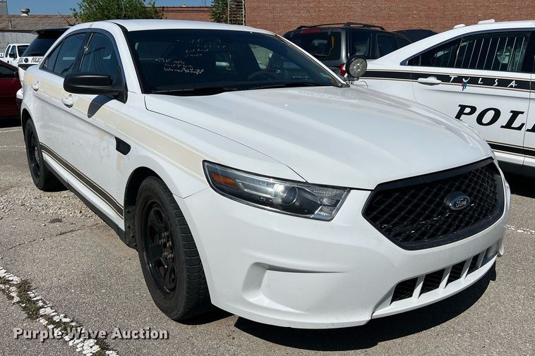 image for item EG8372 2017 Ford Taurus Police Interceptor 