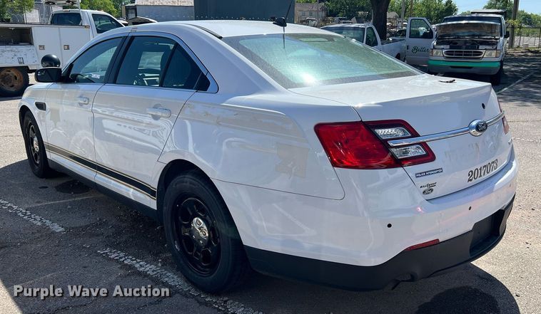 image for item EG8372 2017 Ford Taurus Police Interceptor 