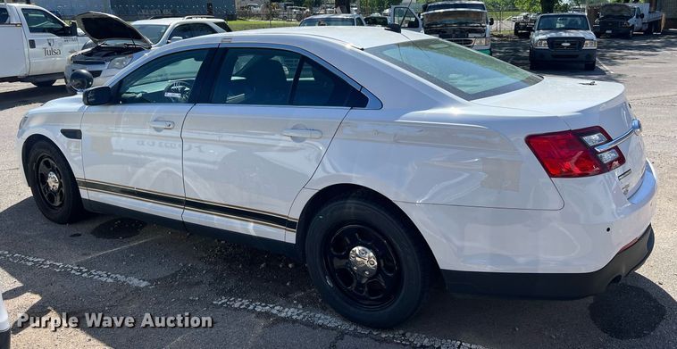 image for item EG8372 2017 Ford Taurus Police Interceptor 