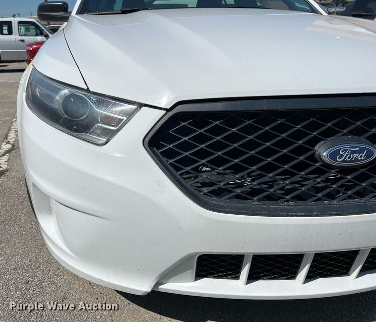 image for item EG8372 2017 Ford Taurus Police Interceptor 