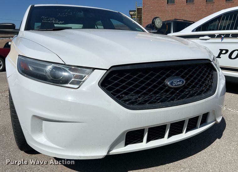 image for item EG8372 2017 Ford Taurus Police Interceptor 