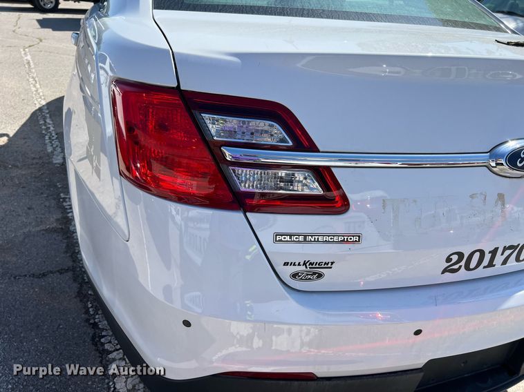 image for item EG8372 2017 Ford Taurus Police Interceptor 
