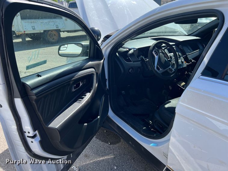 image for item EG8372 2017 Ford Taurus Police Interceptor 