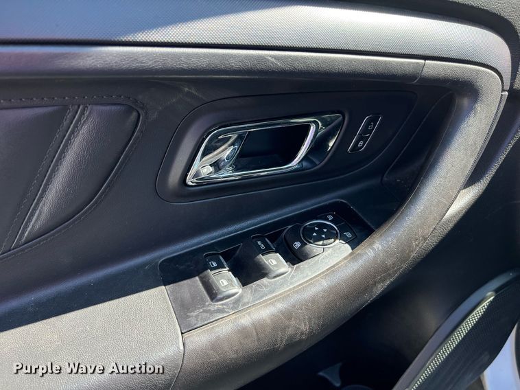 image for item EG8372 2017 Ford Taurus Police Interceptor 