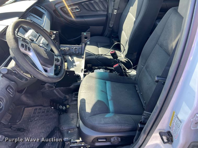 image for item EG8372 2017 Ford Taurus Police Interceptor 