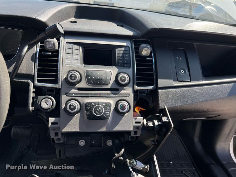 image for item EG8372 2017 Ford Taurus Police Interceptor 