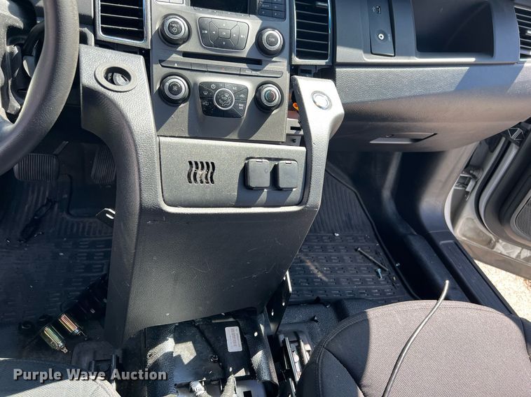 image for item EG8372 2017 Ford Taurus Police Interceptor 