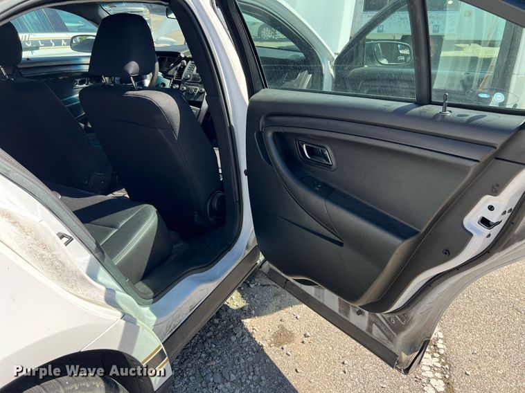 image for item EG8372 2017 Ford Taurus Police Interceptor 