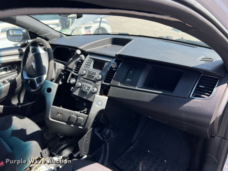 image for item EG8372 2017 Ford Taurus Police Interceptor 