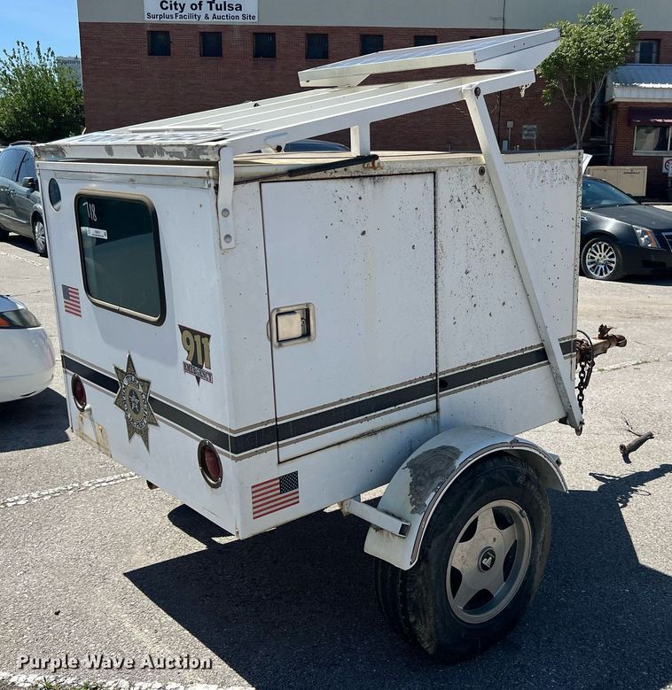 image for item EG8374 1996 Kustom Signals radar trailer