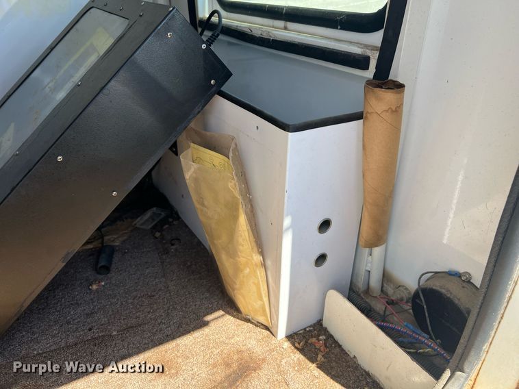 image for item EG8374 1996 Kustom Signals radar trailer