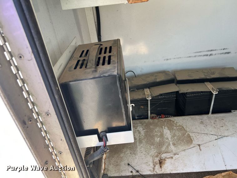 image for item EG8374 1996 Kustom Signals radar trailer