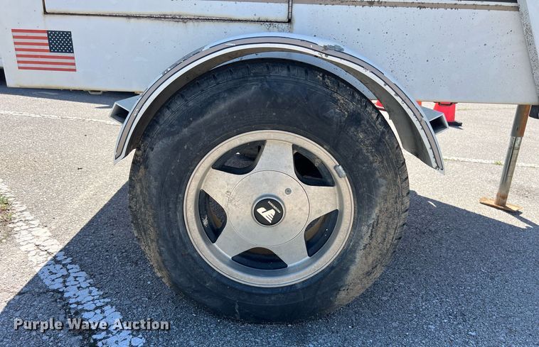 image for item EG8374 1996 Kustom Signals radar trailer