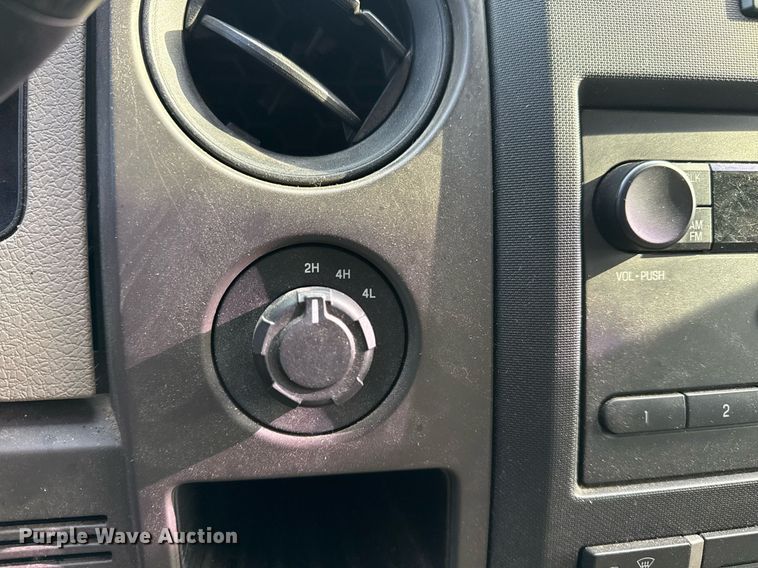 image for item EG8377 2009 Ford F150 SuperCab pickup truck