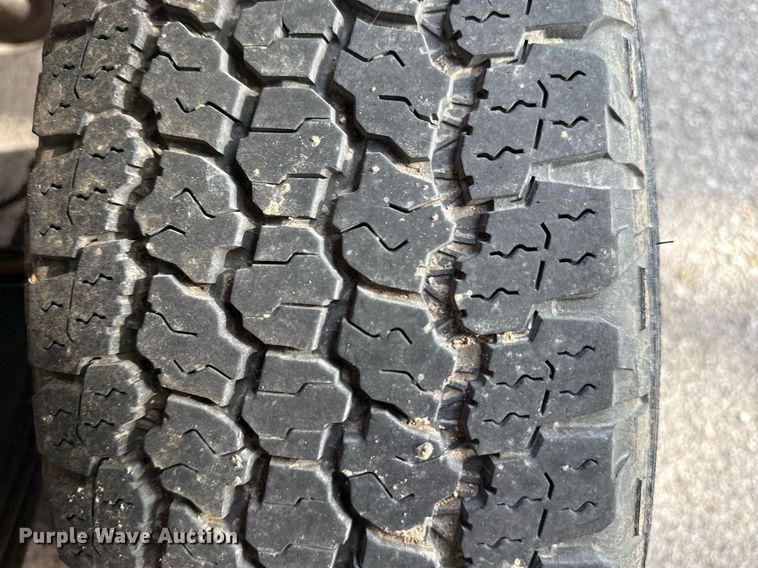 image for item EG8377 2009 Ford F150 SuperCab pickup truck