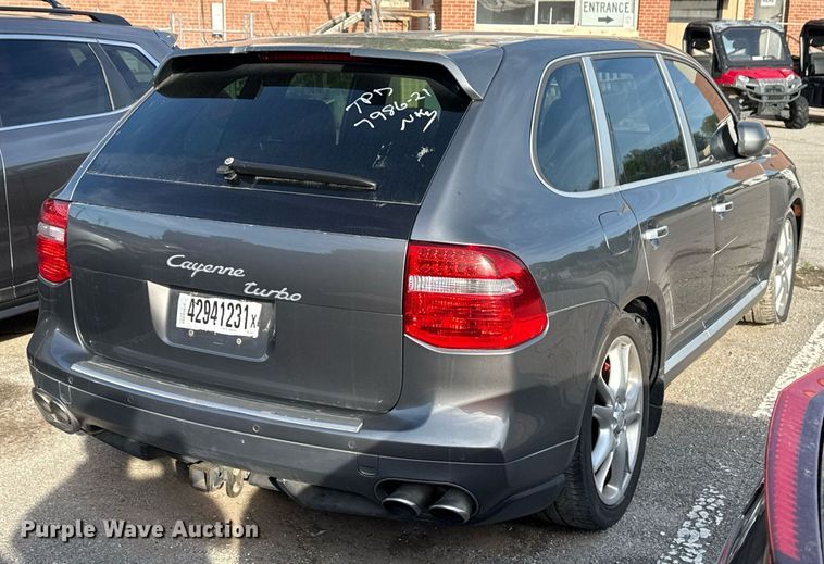 image for item EG8378 2008 Porsche Cayenne SUV
