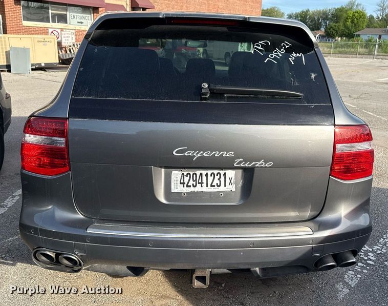 image for item EG8378 2008 Porsche Cayenne SUV