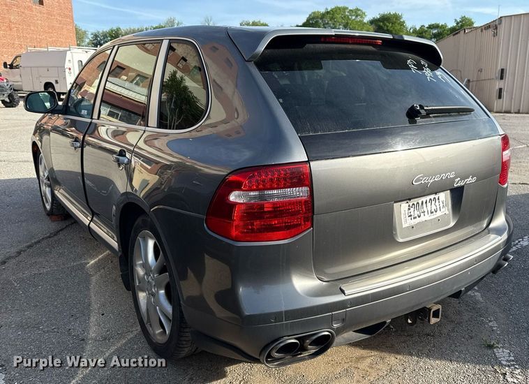 image for item EG8378 2008 Porsche Cayenne SUV