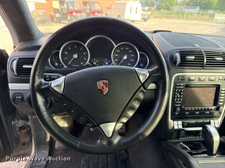 image for item EG8378 2008 Porsche Cayenne SUV