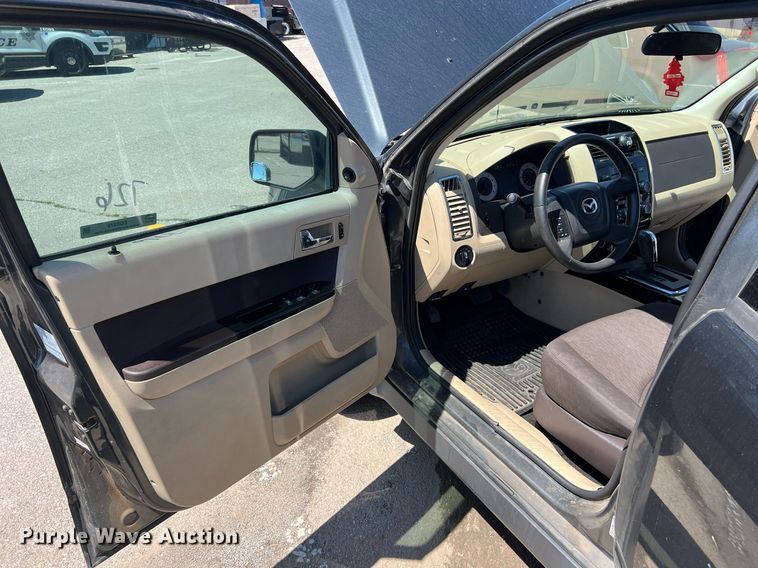 image for item EG8379 2009 Mazda Tribute SUV