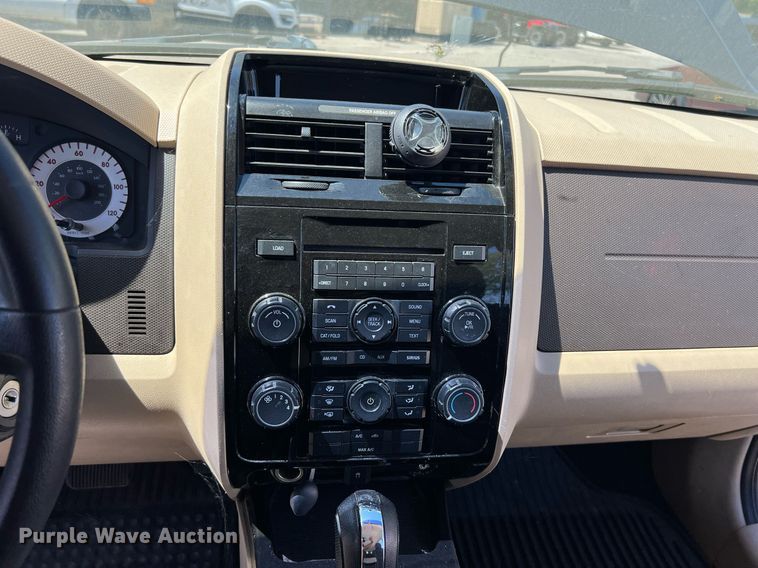 image for item EG8379 2009 Mazda Tribute SUV