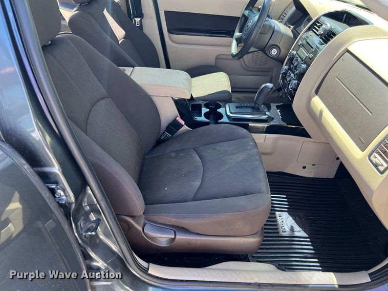 image for item EG8379 2009 Mazda Tribute SUV