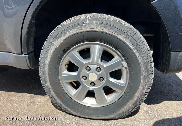 image for item EG8379 2009 Mazda Tribute SUV